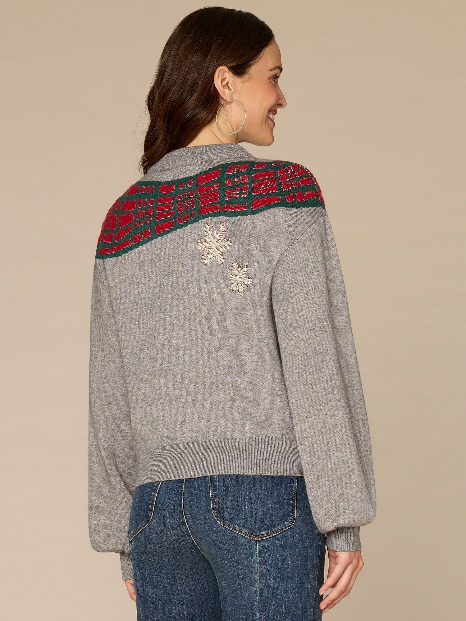 Long Sleeve High Round Neck Placement Skiing Dog Jacquard Sweater